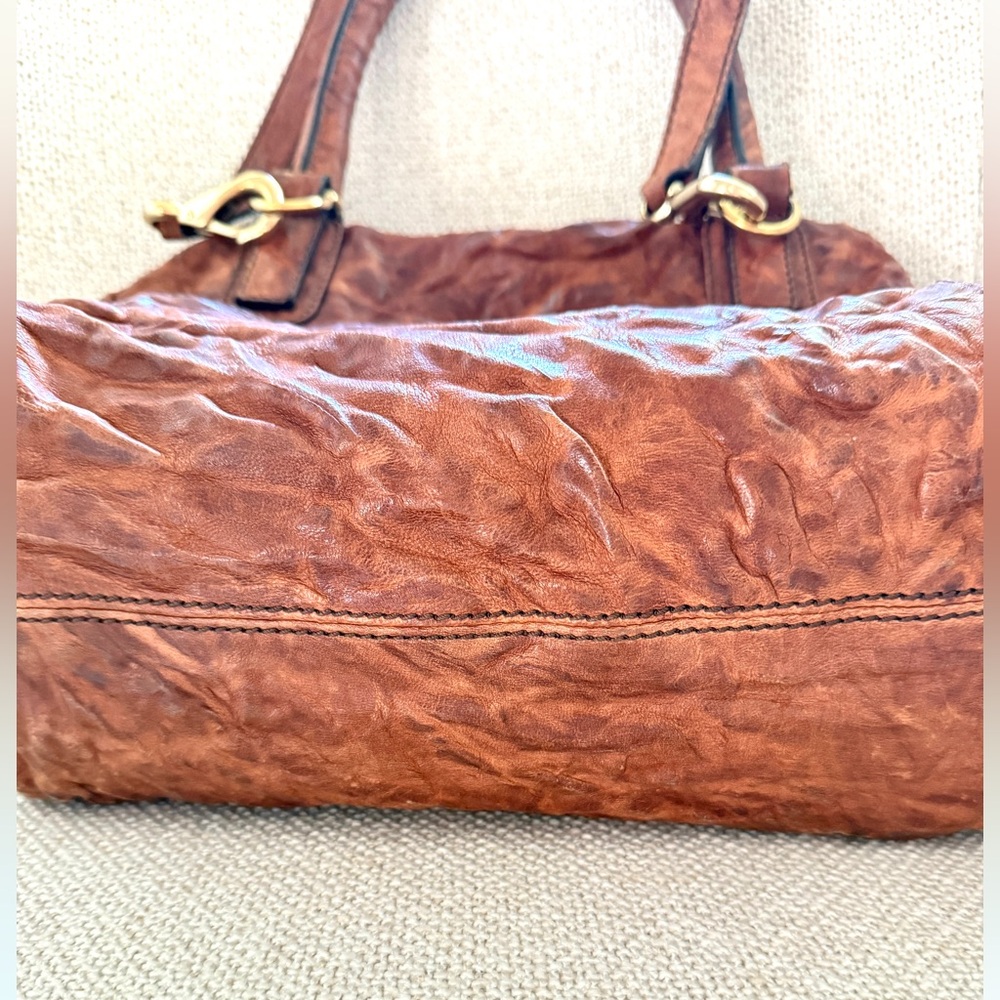 Givenchy Small Pepe Pandora tumbled sheepskin bag in Cigare - Picture 7 of 16